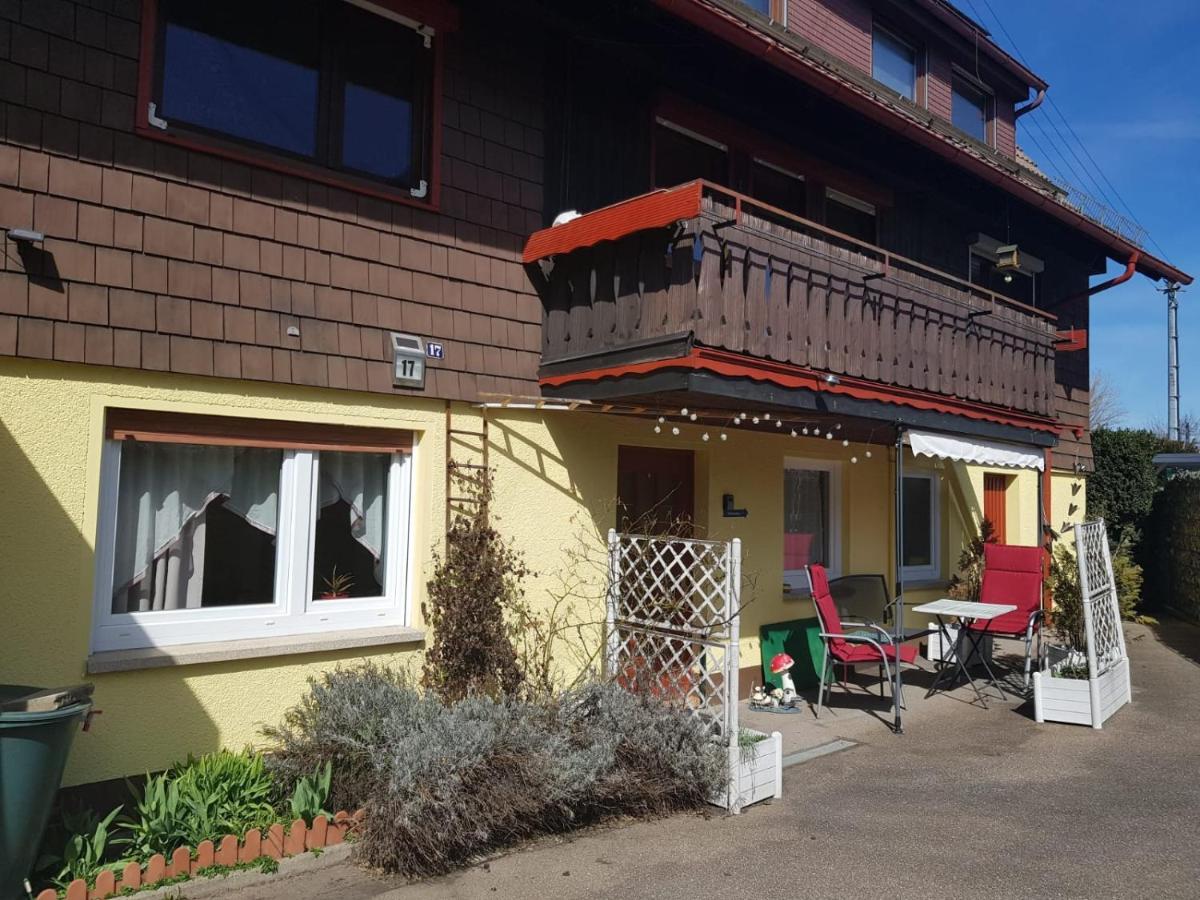 Ferienwohnung Im Wiesenweg Loßburg Exterior foto